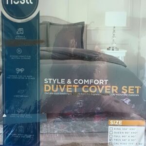 Brand new twin size duvet